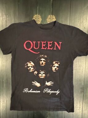 Queen Bohemian Rhapsody Women’s Medium T-Shirt (see measurements)
